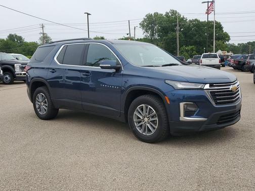 Northsky Blue Metallic 2022 Chevrolet Traverse LT Cloth