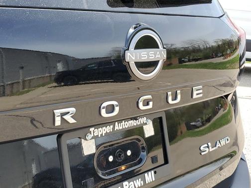Black 2023 Nissan Rogue SL