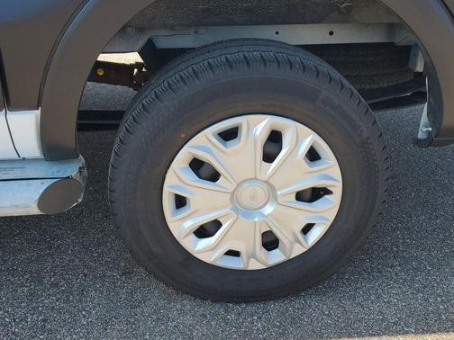 Oxford White 2024 Ford Transit-250 Base