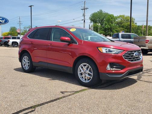 Red Tinted Clearcoat 2022 Ford Edge SEL