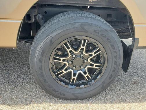 Pale Adobe Metallic 2011 Ford F-150 XLT
