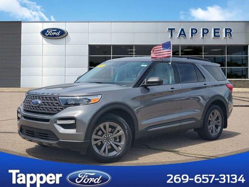 Carbonized Gray Metallic 2021 Ford Explorer XLT
