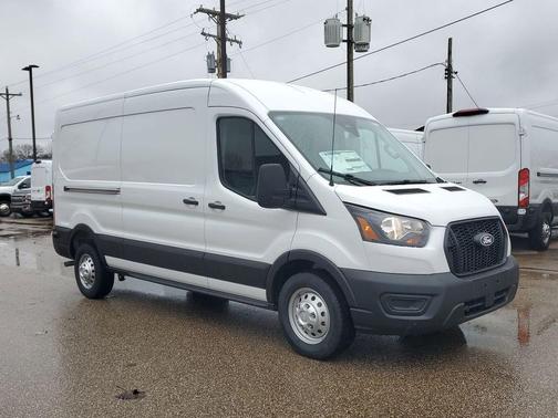 Oxford White 2026 Ford Transit-250 148 WB Medium Roof Cargo