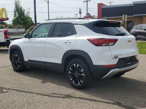 Summit White 2023 Chevrolet Trailblazer LT