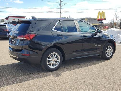 Mosaic Black Metallic 2023 Chevrolet Equinox 1LT