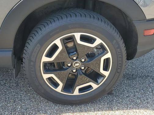 CARBONIZED GRAY METALLIC 2024 Ford Bronco Sport OUTER BANKS