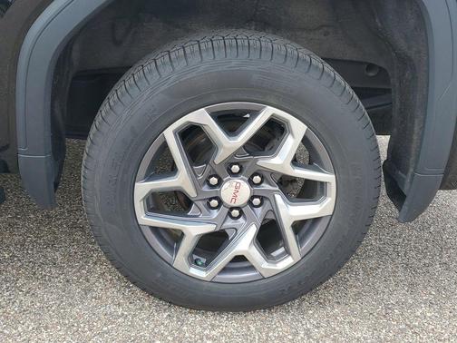 Onyx Black 2022 GMC Sierra 1500 SLT