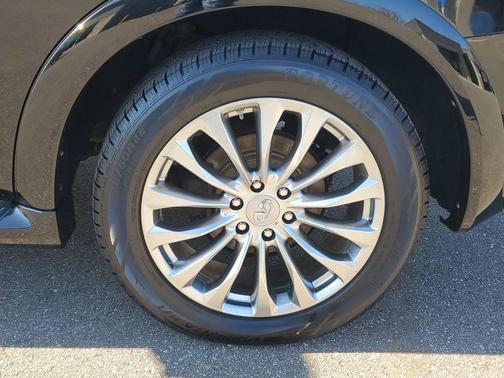 Black Obsidian 2015 INFINITI QX80 Limited