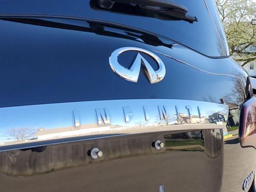 Black Obsidian 2015 INFINITI QX80 Limited