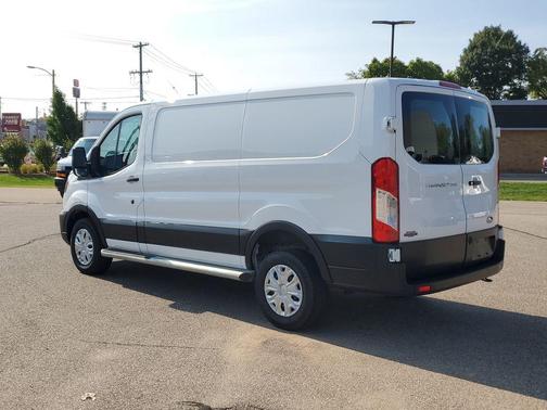 Oxford White 2024 Ford Transit-250 Base