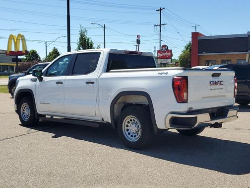 Summit White 2024 GMC Sierra 1500 Pro