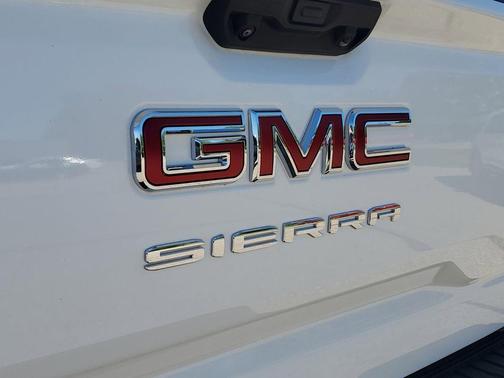 Summit White 2024 GMC Sierra 1500 Pro