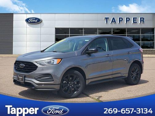 Carbonized Gray Metallic 2024 Ford Edge SE