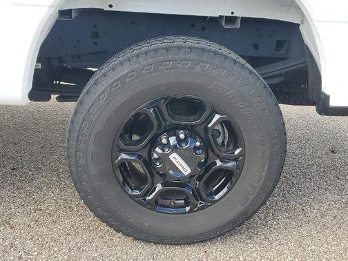 OXFORD WHITE 2023 Ford F-250 XL