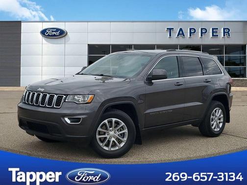 Granite Crystal Clearcoat Metallic 2021 Jeep Grand Cherokee Laredo E