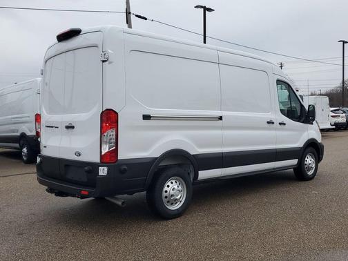 Oxford White 2026 Ford Transit-250 148 WB Medium Roof Cargo