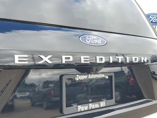 OXFORD WHITE 2025 Ford Expedition ACTIVE