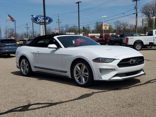 Oxford White 2021 Ford Mustang EcoBoost Premium