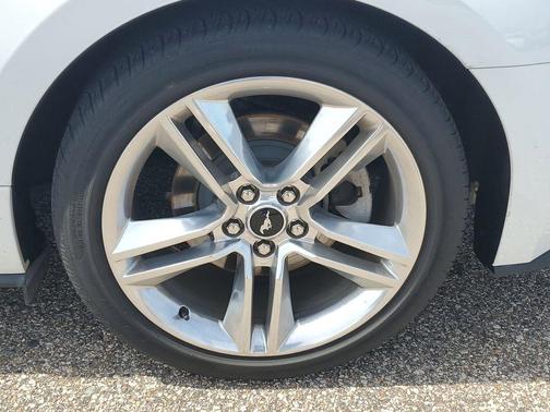 Oxford White 2021 Ford Mustang EcoBoost Premium