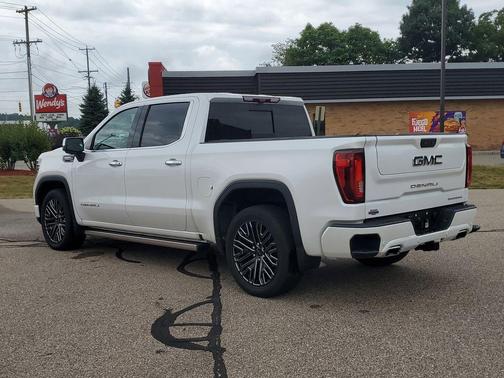 White Frost Tri-Coat 2022 GMC Sierra 1500 Denali Ultimate