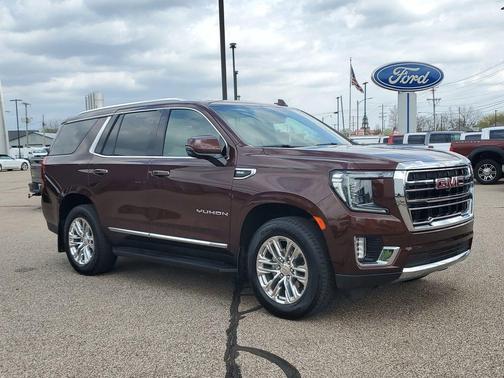 Redwood Metallic 2022 GMC Yukon SLT