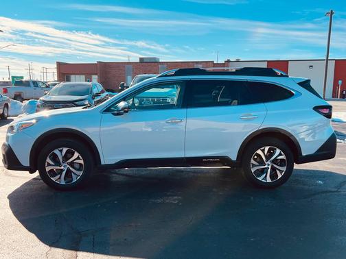 2022 Subaru Outback Touring