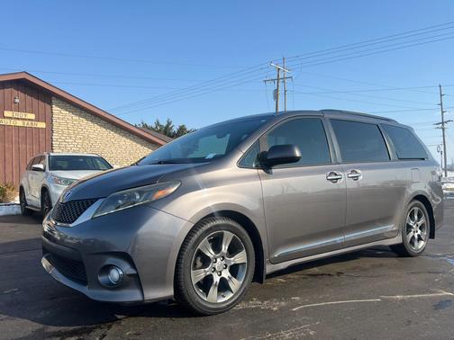 2016 Toyota Sienna SE Premium