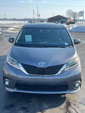 2016 Toyota Sienna SE Premium