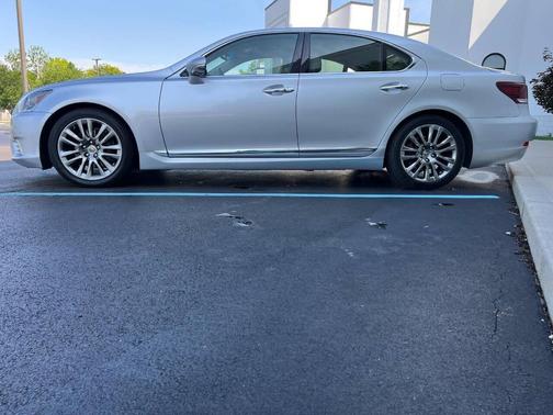 Liquid Platinum 2017 Lexus LS 460 Base