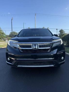 Black Forest Pearl 2020 Honda Pilot Touring 8-Passenger