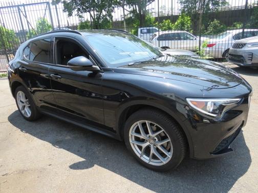 2018 Alfa Romeo Stelvio Ti Sport