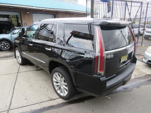 2019 Cadillac Escalade Luxury