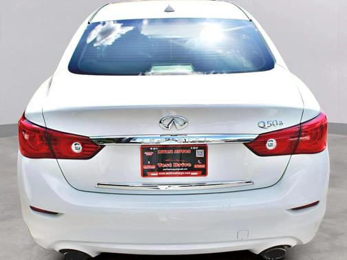 2015 INFINITI Q50 Base
