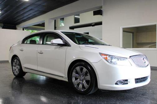 White 2010 Buick LaCrosse CXL