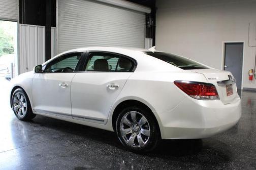 White 2010 Buick LaCrosse CXL
