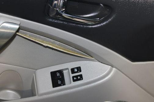 Ivory Pearl 2007 INFINITI G35 Base