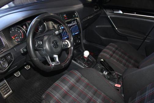 2017 Volkswagen Golf GTI S 4-Door