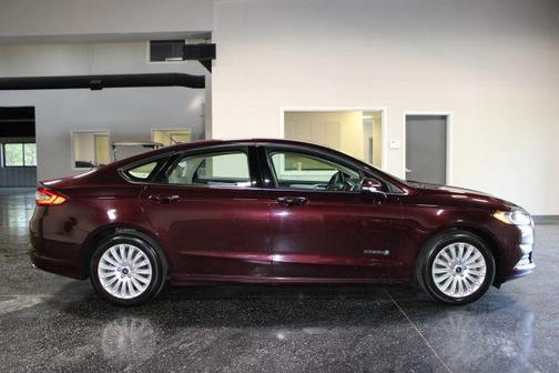 2013 Ford Fusion Hybrid SE