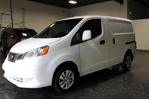 Cloud White 2018 Nissan NV200 SV