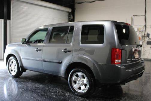 Gray 2012 Honda Pilot LX