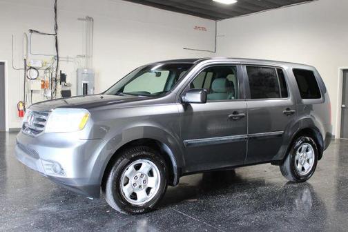 Gray 2012 Honda Pilot LX