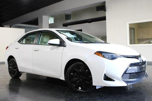 White 2018 Toyota Corolla LE