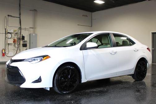 White 2018 Toyota Corolla LE