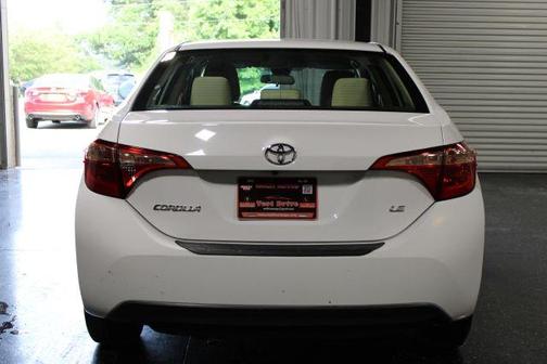 White 2018 Toyota Corolla LE