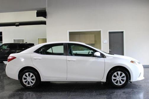 White 2014 Toyota Corolla L