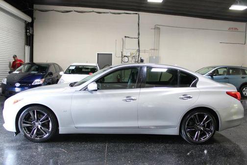 Silver 2015 INFINITI Q50 Premium
