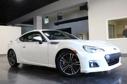 Crystal White Pearl 2015 Subaru BRZ Limited