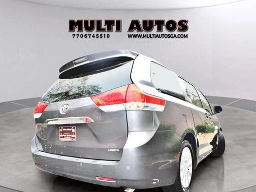 2011 Toyota Sienna Limited