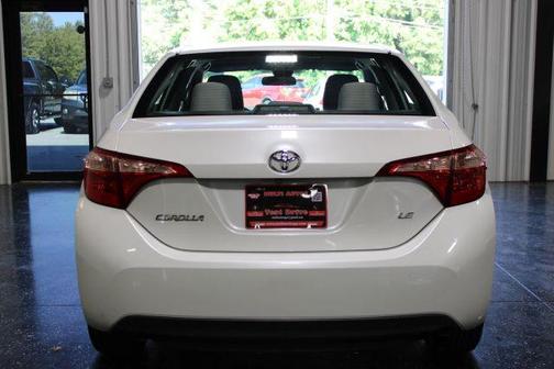 White 2018 Toyota Corolla LE