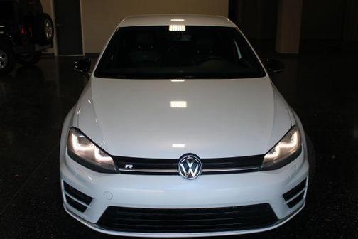 2016 Volkswagen Golf R 4-Door